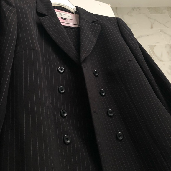 Tahari Blazer + Skirt (12P) - Picture 3 of 16